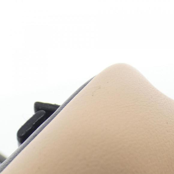 CHANEL Cambon Line Black Quilted Leather Shoulder Bag - Picture 3 of 10